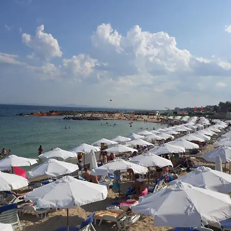 Levante Apartahotel *