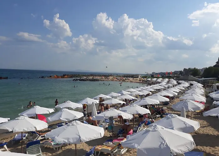 Levante Apartahotel *